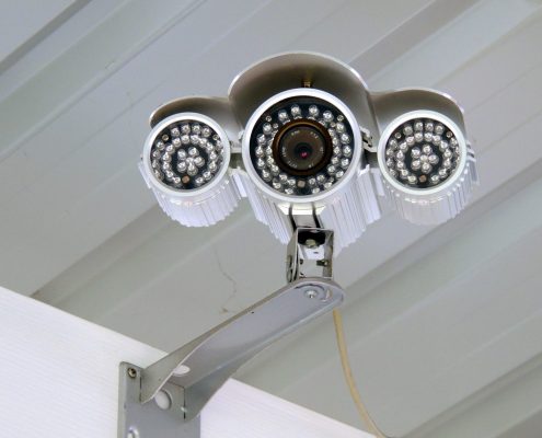 A megfigyelő kamera biztonságot nyújt
