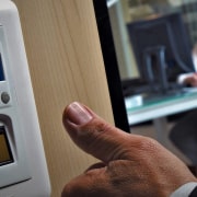 Ujjlenyomat olvasó megbízható biometrikus védelem